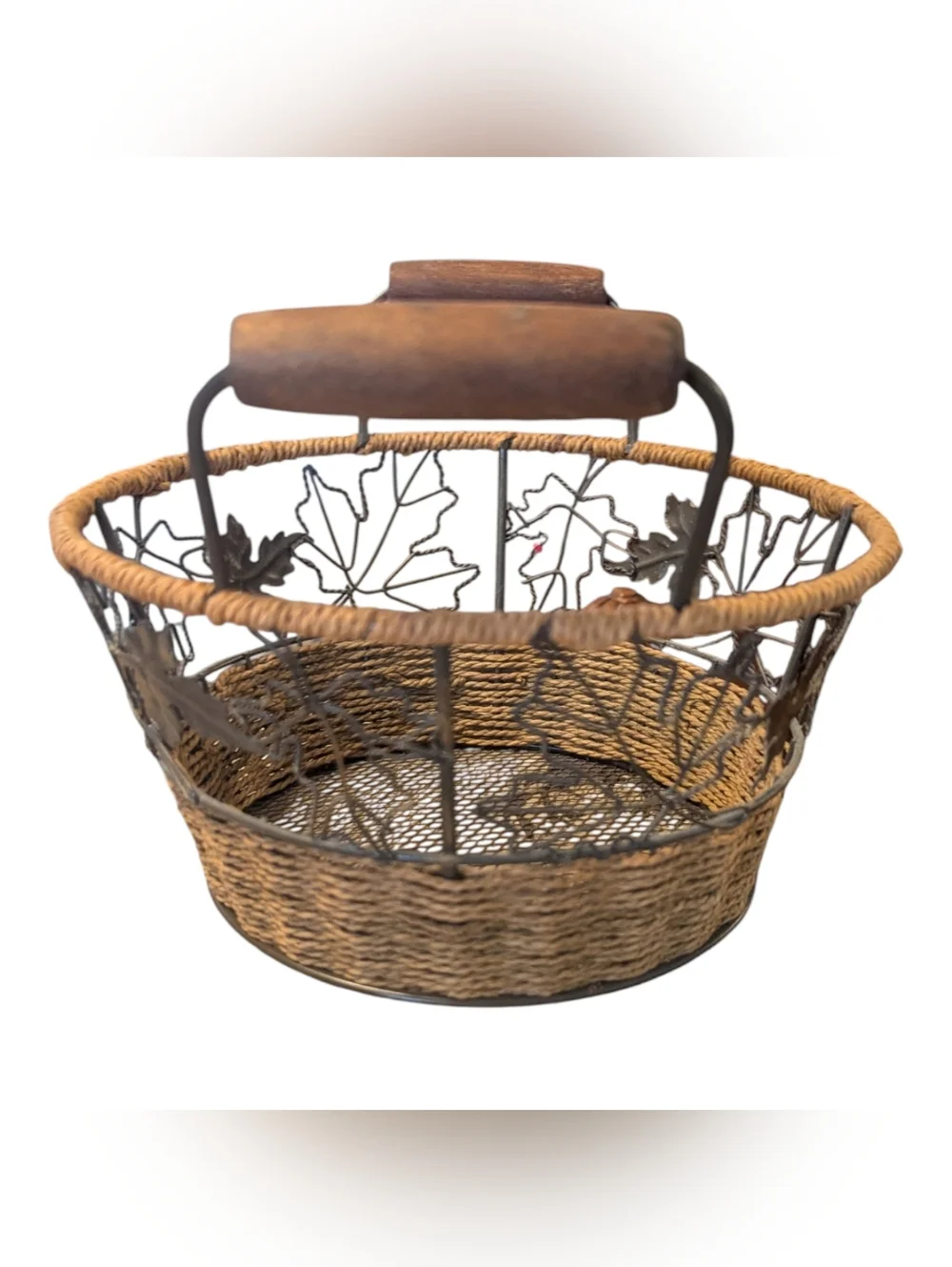 VTG Fall Themed Maple Leaves Wooden Handled Metal Wicker De Decorative Basket